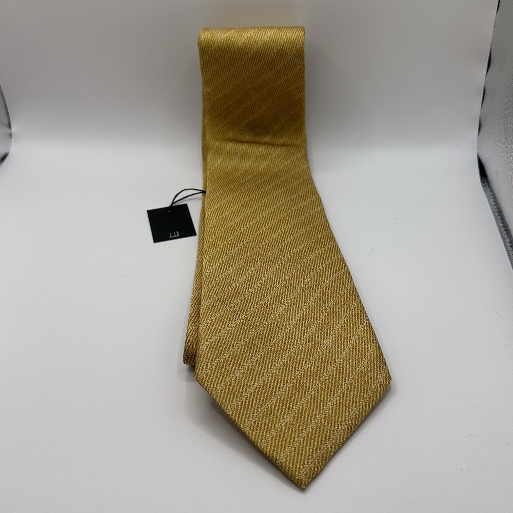 NWT Dunhill Silk Men's tie made in Italy